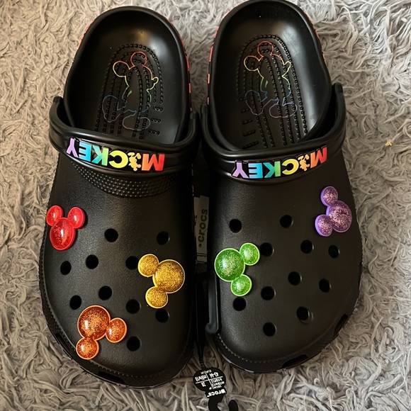 New Mickey Mouse Crocs / Men size 10 / Women size 12 - Picture 2 of 2